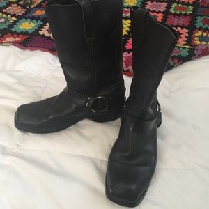 Motorcycle boots